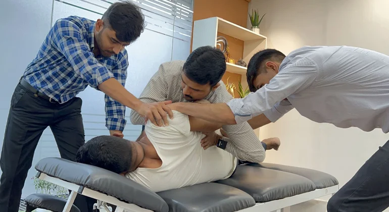 Spine clinic in gurgaon