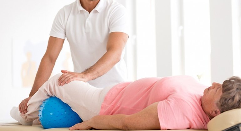 Pros and Cons of Home Physiotherapy