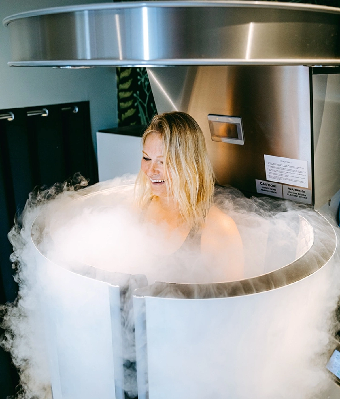 (Cryo Therapy) How Cryo Therapy Helps in Pain Relief and Recovery
