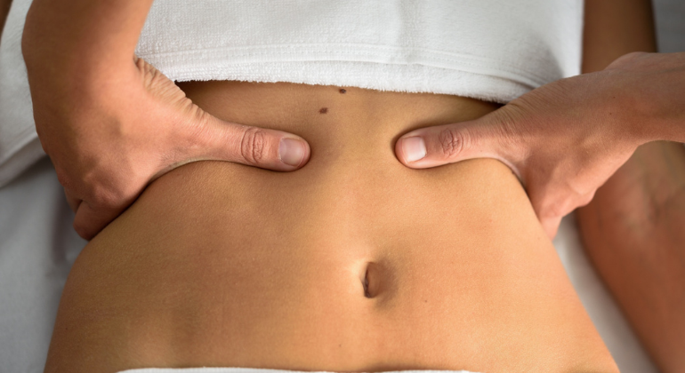 Naabhi Displacement: Causes, Remedies & Treatment