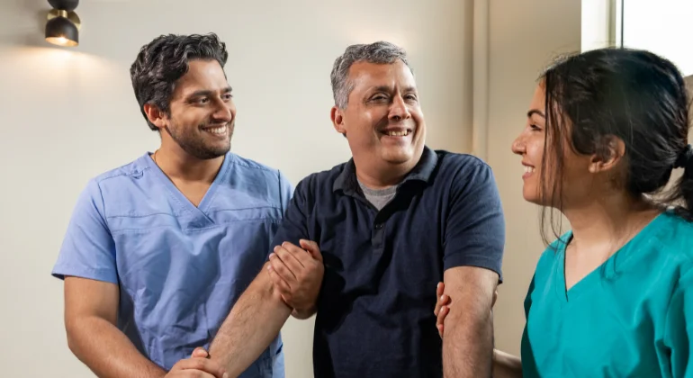 Empowering Recovery With a Female Physiotherapist for Home