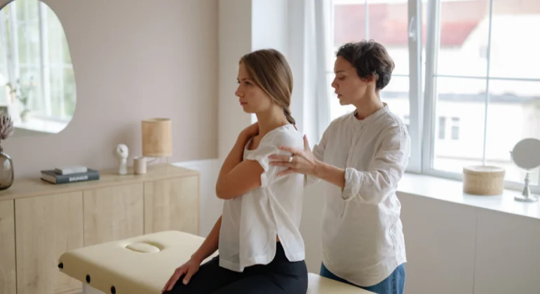 Unlocking Relief: Home Physiotherapy for Frozen Shoulder