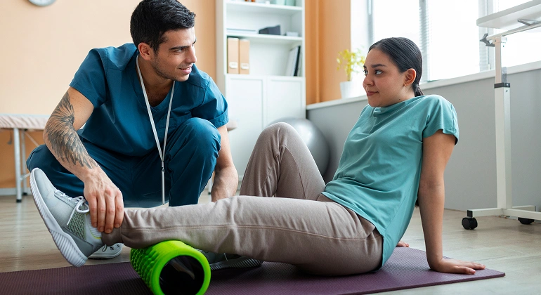 What Can You Expect From Home Physiotherapy for Fibromyalgia