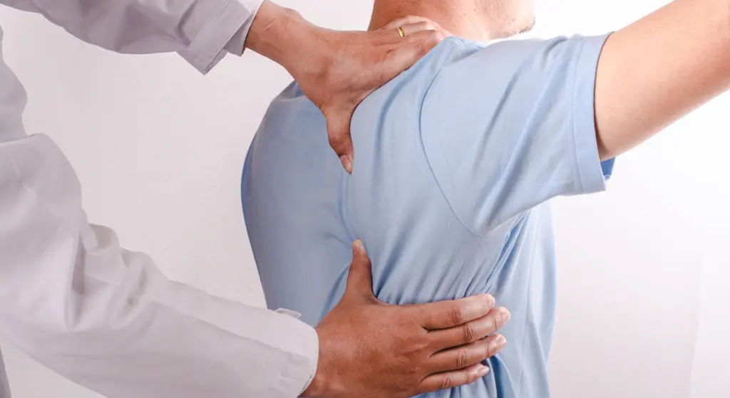 काइरोप्रैक्टिक (Chiropractic) ट्रीटमेंट क्या है