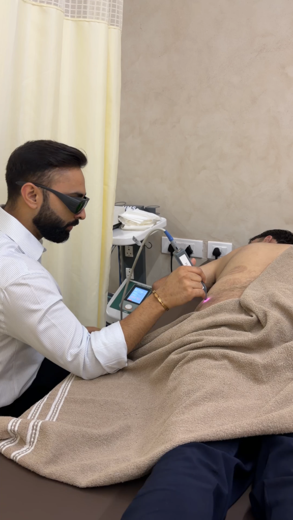 Laser Therapy: दर्द के लिए आधुनिक और दर्दरहित इलाज