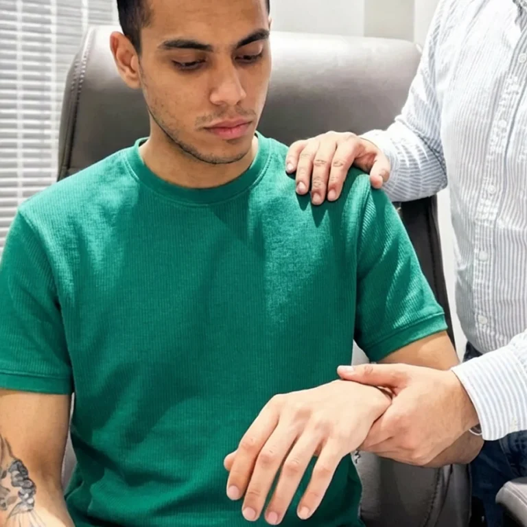 Dr. Saurabh Chauhan Chiropractor An Excellent Choice for the Chiropractic care